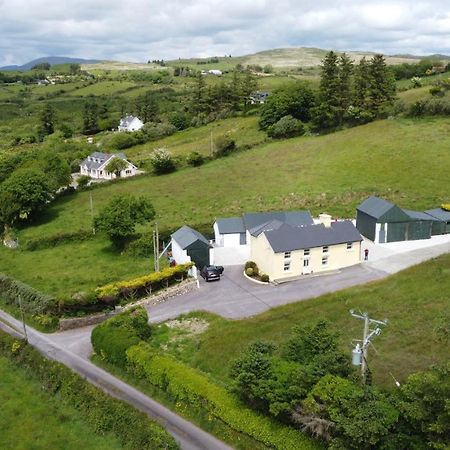 Villa An Tigín Buí Glanbannoo Upper Exterior foto