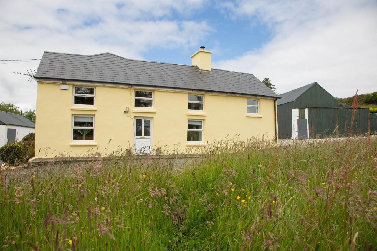 Villa An Tigín Buí Glanbannoo Upper Exterior foto